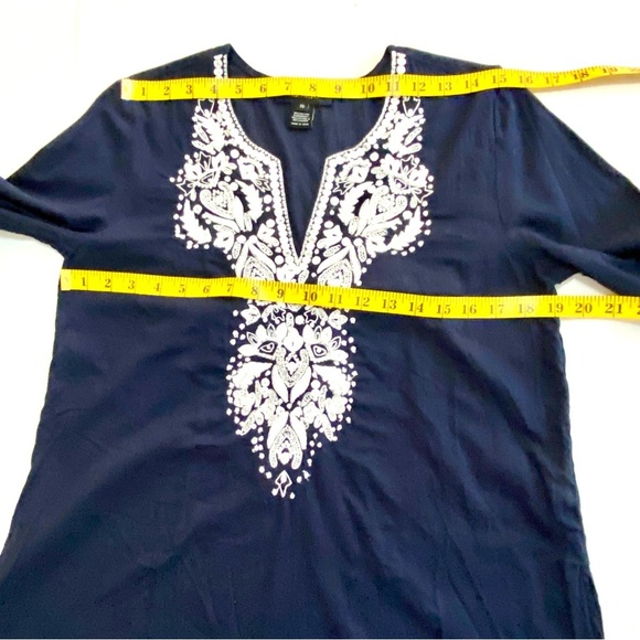 Karen Kane Navy Embroidered Tunic Top Size XS Cotton Summer Cruise Vacation - Picture 11 of 12